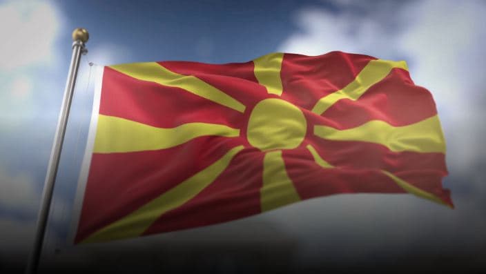 Pas votimit në parlamentin grek, Maqedonia fillon zbatimin e emrit të ri