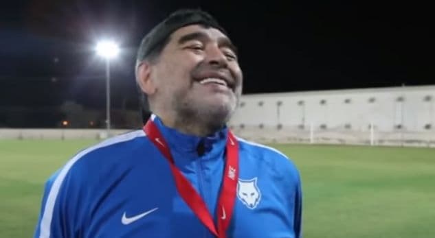 Reagimi fantastik i Maradonës kur gazetari e pyet a është Ronaldo lojtari më i mirë në histori (VIDEO)