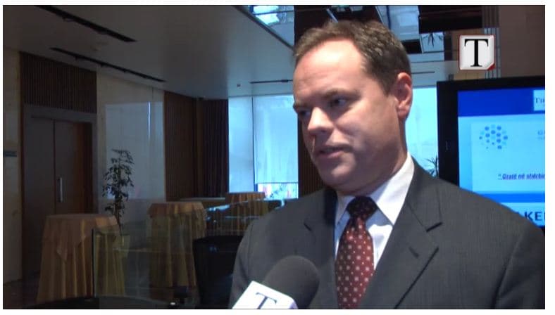 Crawford: Taksat po i largojnë investitorët drejt rajonit (VIDEO)