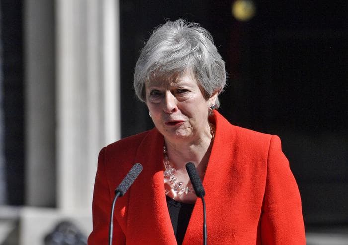 Dorëzohet Theresa May: Largohem më 7 qershor