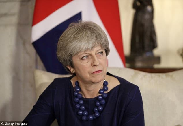 Zbulohet plani/ Si do të vritej kryeministrja britanike me një sulm të stilit të ISIS-it  
