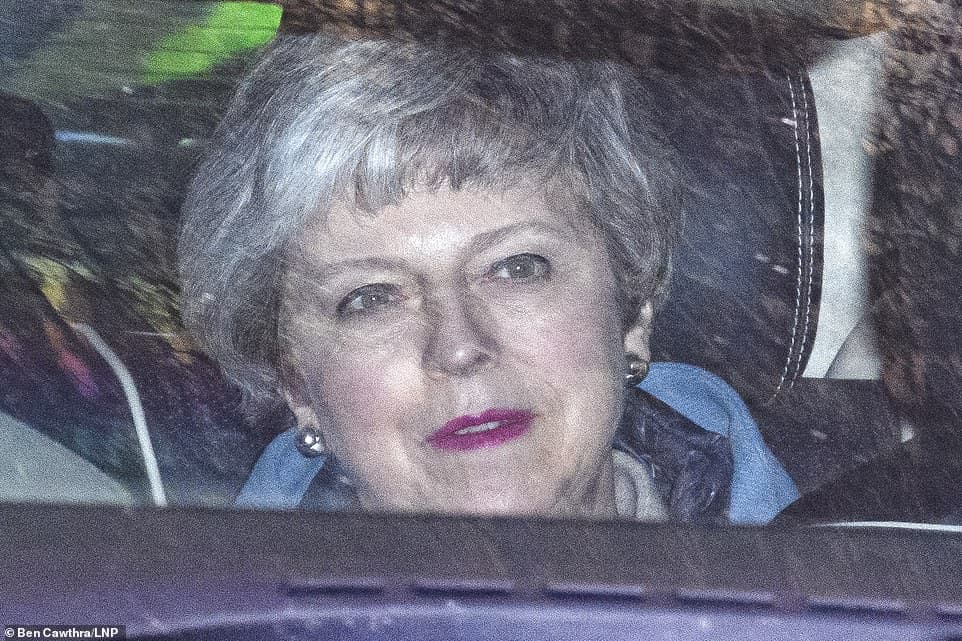 Deputetët britanikë kundërshtojnë marrëveshjen e Brexit (VIDEO)