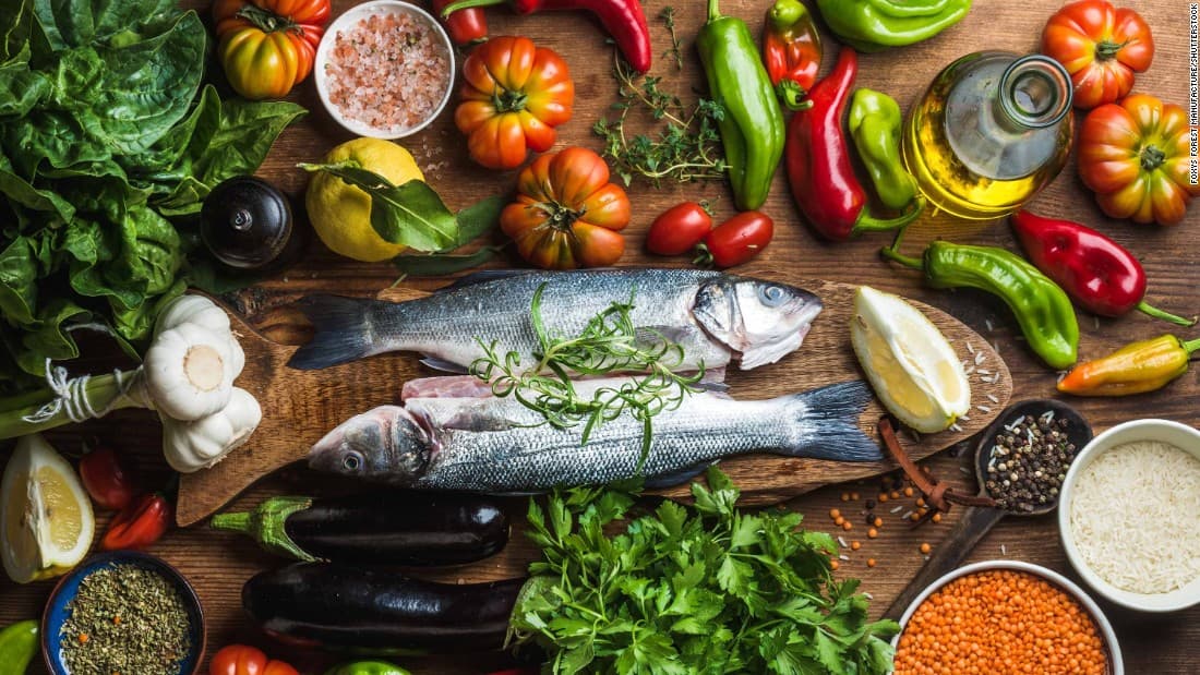 OBSH: Dieta mesdhetare është zhdukur nga vendet e Mesdheut