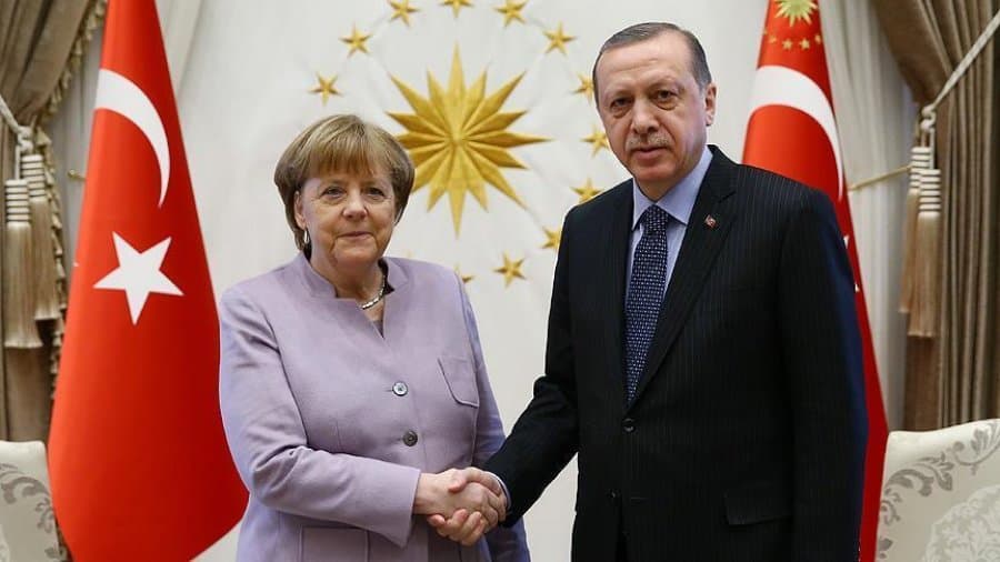 Merkel fton Erdoganin në Gjermani