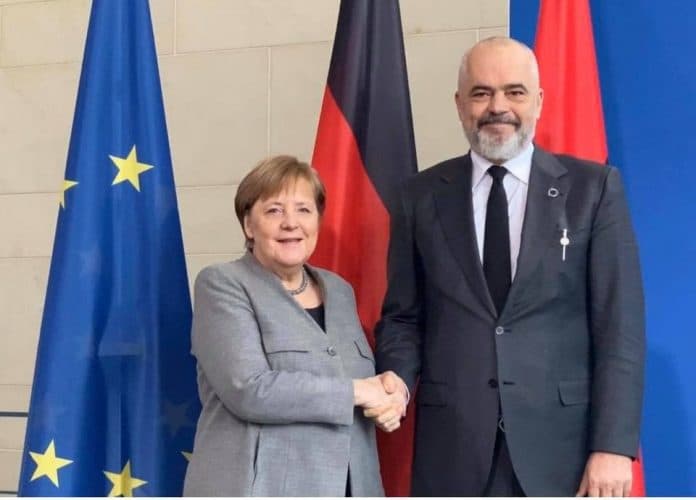 Meta poston foton e Ramës me Merkel: Përshëndes angazhimin e Kancelares