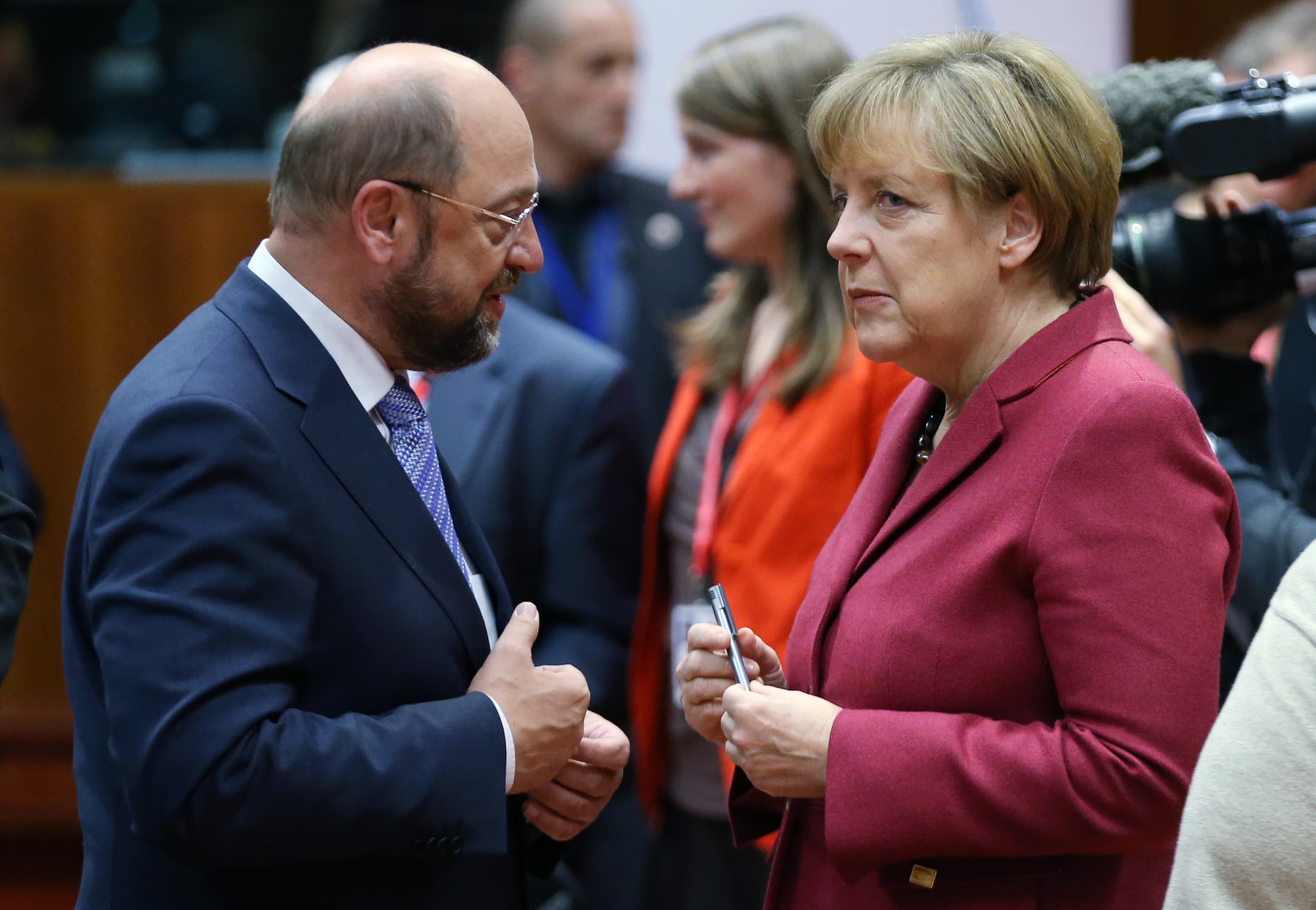 Merkel nis bisedimet me Shulz për koalicionin (VIDEO)