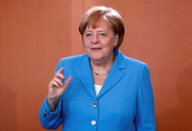 Emigrantët, Merkel akuzon partinë e ekstremit të djathtë se po rrit tensionin etnik