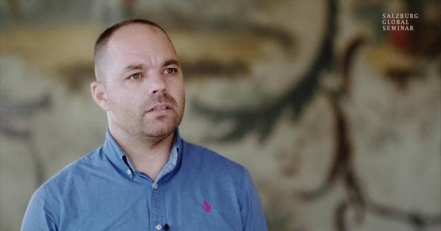 Zgjedhjet e 25 prillit, Vetëvendosje prezanton kandidatin e tretë