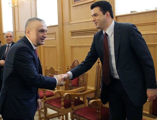 Situata dramatike/ Meta ftesë opozitës: Ejani në takim brenda datës 20!