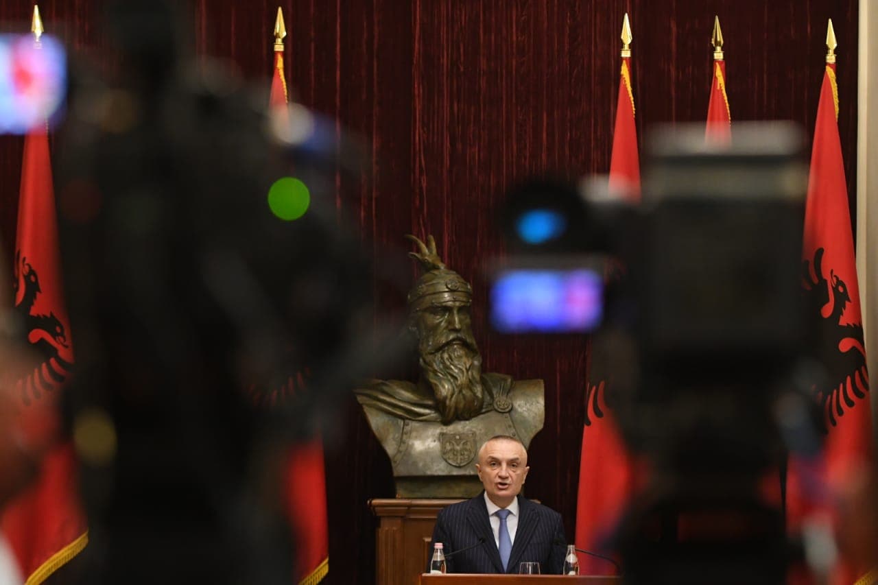 Presidenti Meta sërish sot në konferencë për media