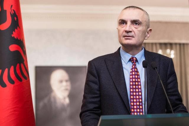 Meta: Qeveria të marrë masat, tamponë falas për qytetarët që presin në Kapshticë e Kakavijë  