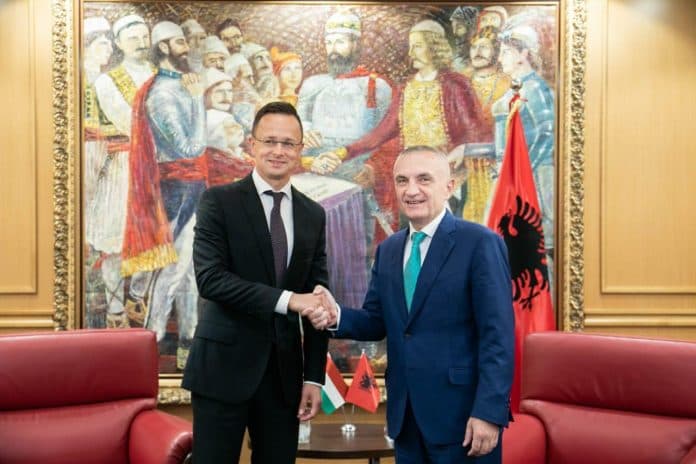 Meta: Shqipëria të rikthehet në normalitet! Konflikti nxjerr vendin nga perspektiva europiane