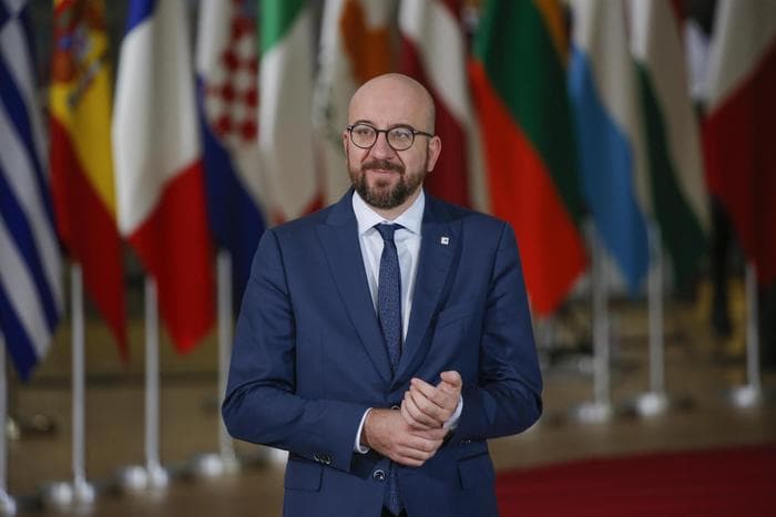Bie qeveria belge, kryeministri dorëhiqet vetëm 10 ditë pas tërheqjes së aleatit më të madh