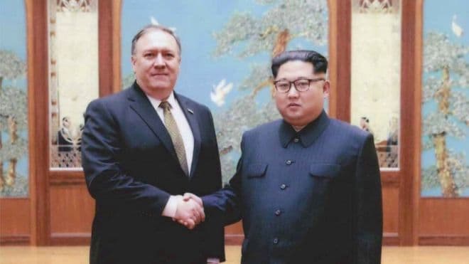 Koreja Veriore liron tre të burgosur amerikanë, Trump: Do të kthehen në SHBA me sekretarin Pompeo