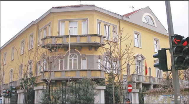 Falsifikimi i diplomave, reagon Ministria: 86 raste të shqyrtuara, asnjë prej tyre nuk është e vlefshme 