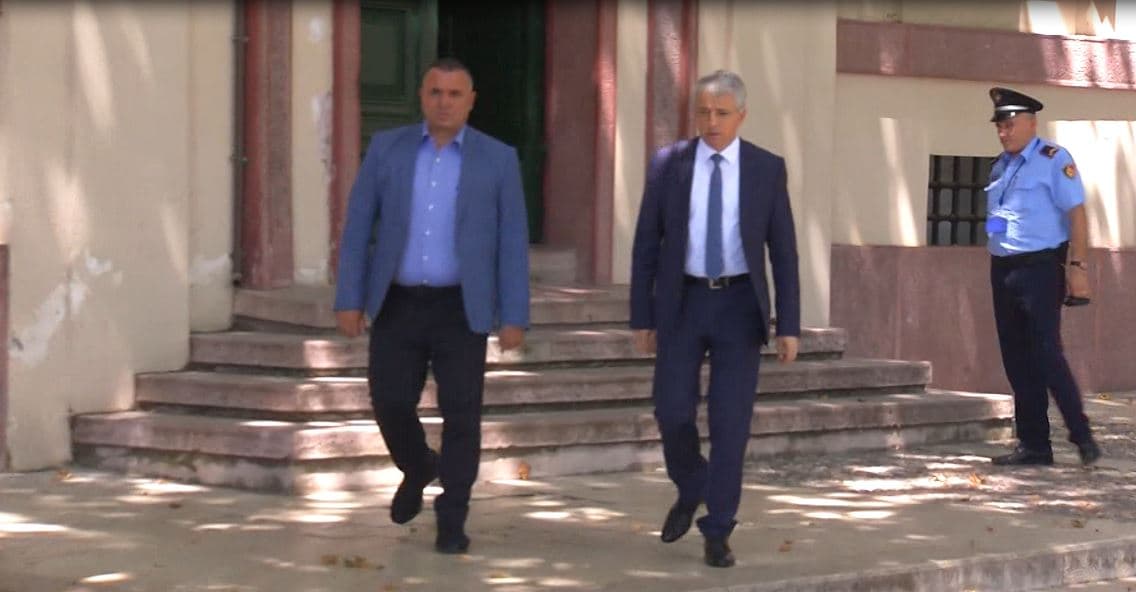    Ministri Lleshaj me drejtuesit e policisë: Luftë krimit, kanabisit e ndërtimeve pa leje