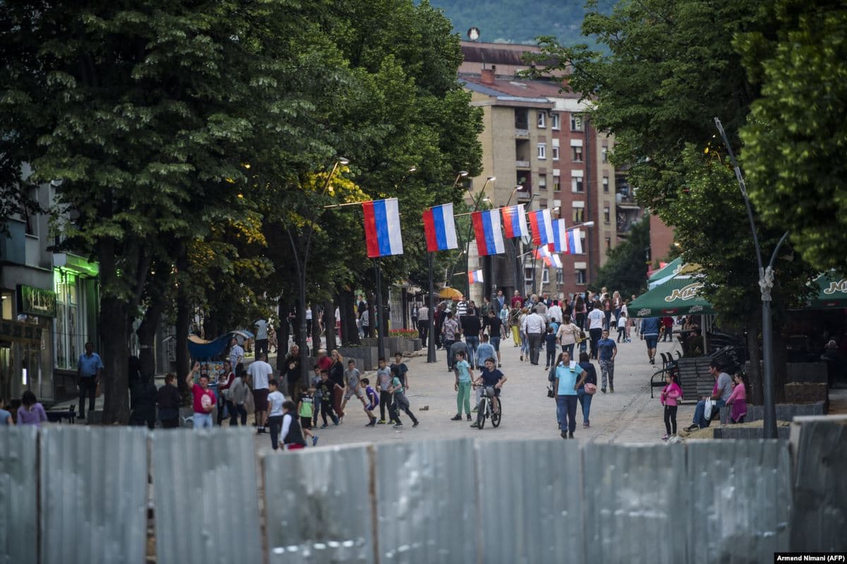 “Kriza humanitare” në Mitrovicë, inskenim për të hequr taksën