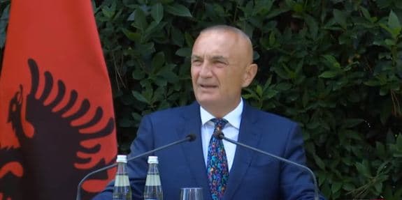   Meta fton në takim Ruçin: Duhet ngritur sa më parë Gjykata Kushtetuese
