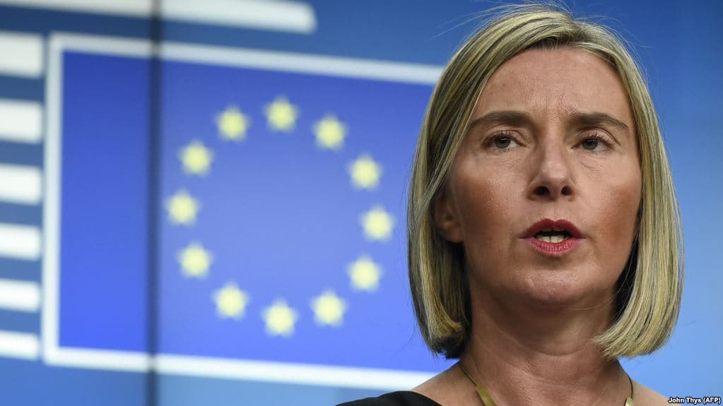 Mogherini i kërkon Kosovës heqjen e taksës ndaj produkteve të Serbisë, reagon Vuçiç: Nëse nuk hiqet taksa, s'ka dialog