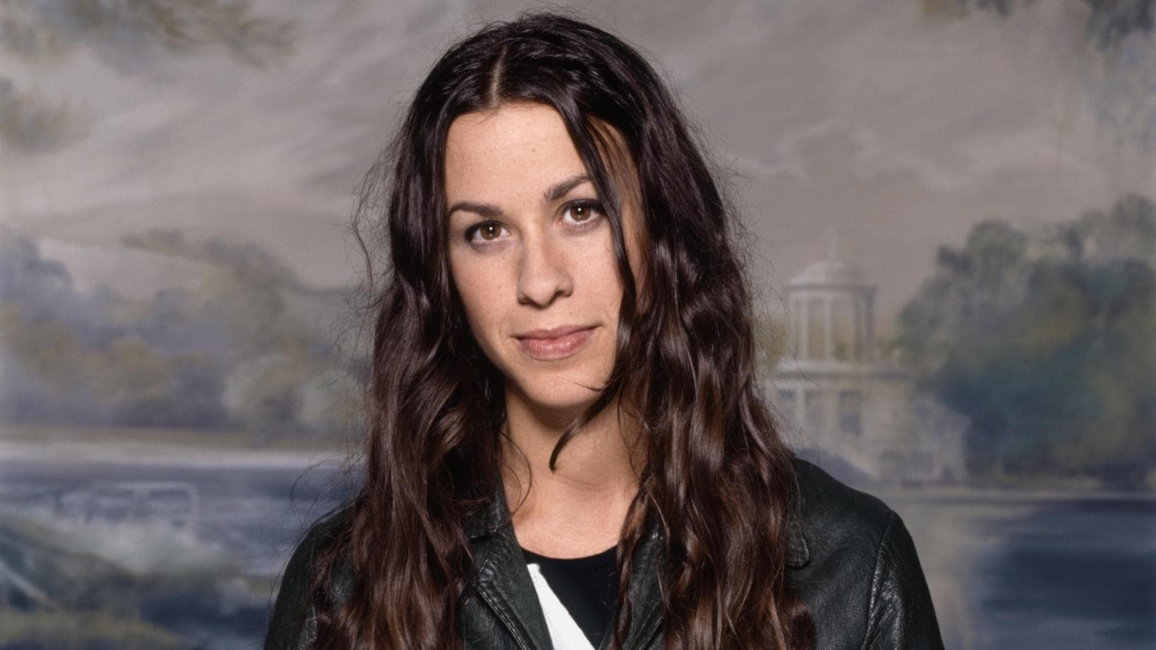 Alanis Morissette bëhet nënë për herë të tretë (FOTO)