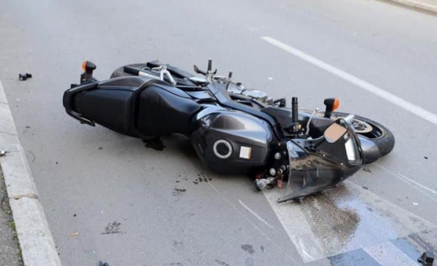 Aksident në Tiranë, humb jetën një 34-vjeçar