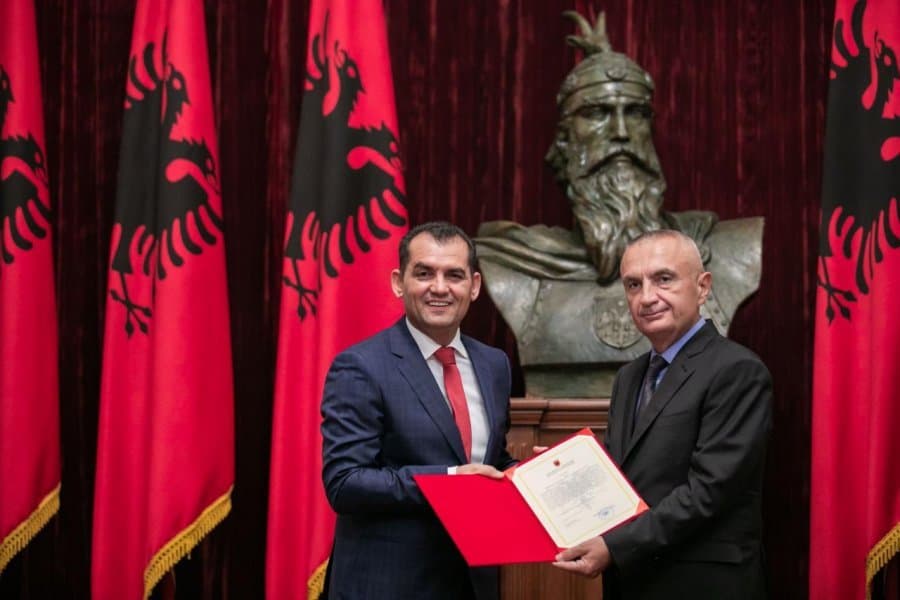 Nuk ka kaluar ende Vetingun/ Presidenti emëron Besnik Muçin si anëtarin e ri të Gjykatës Kushtetuese