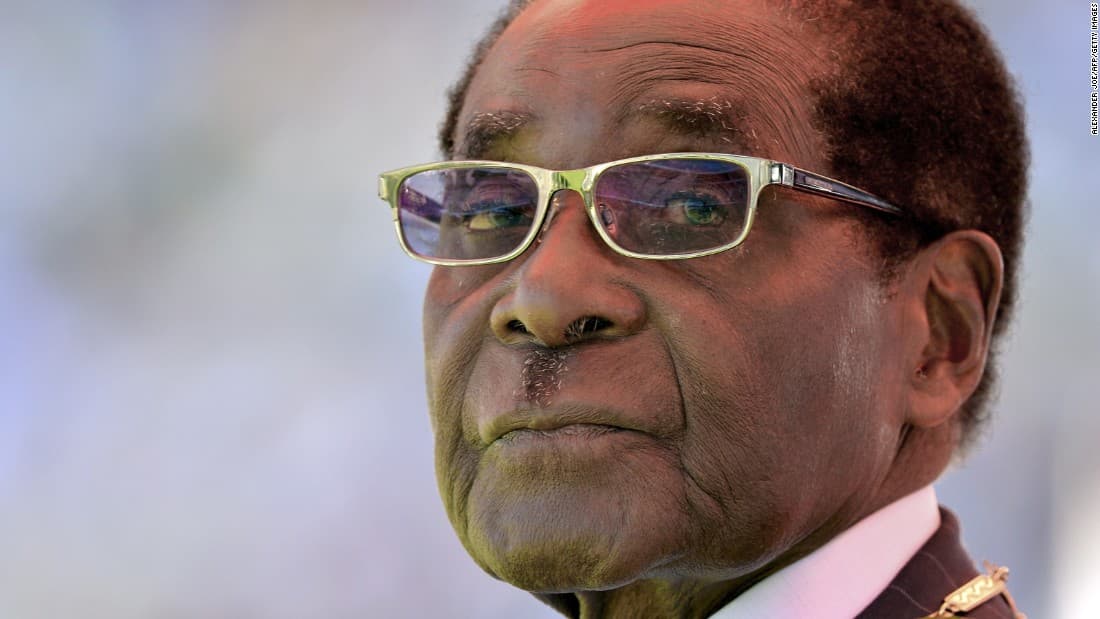 Zimbabve: Partia në pushtet shkarkon presidentin Mugabe