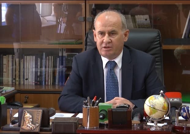 Reagon Mynyr Koni: Pezullimi i qëllimshëm, jam gati për sqarime te Presidenti