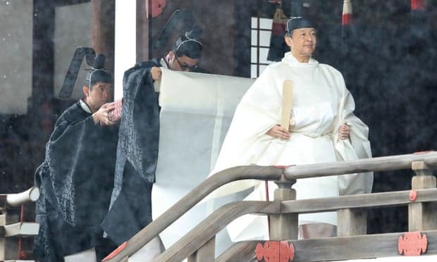 Japonia fal gjysmë milioni njerëz për të shënuar kurorëzimin e perandorit Naruhito