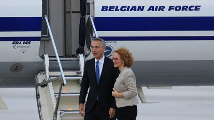 Referendumi /Shefi i NATO-s Stoltenberg mbërrin në Maqedoni, Shkupin pritet ta vizitojnë Merkel dhe Kurz 