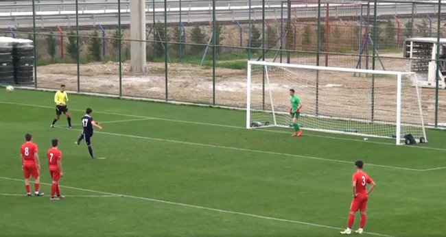 Turqi, një gjest i madh “fair play” (VIDEO)