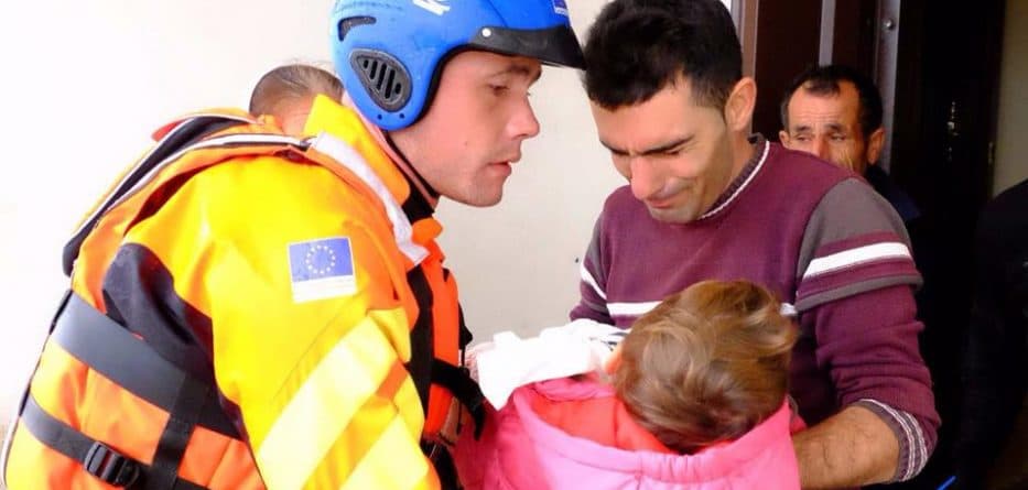Situata e përmbytjeve/189 misione shpëtimi, 1100 thirrje për ndihmë