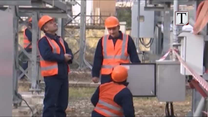 Plumba nënstacionit elektrik, rikthehet energjia (VIDEO)