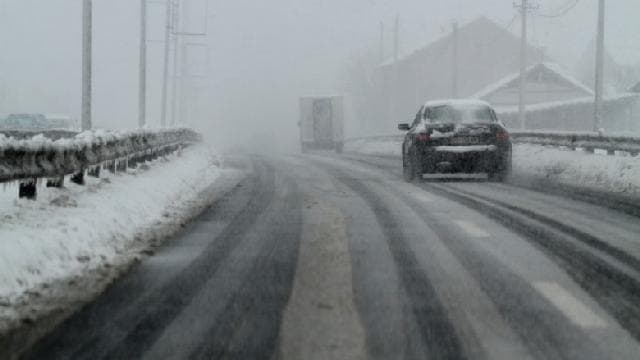 Borë dhe ngrica në rrugë, ARRSH: Akset ku duhen përdorur zinxhirë