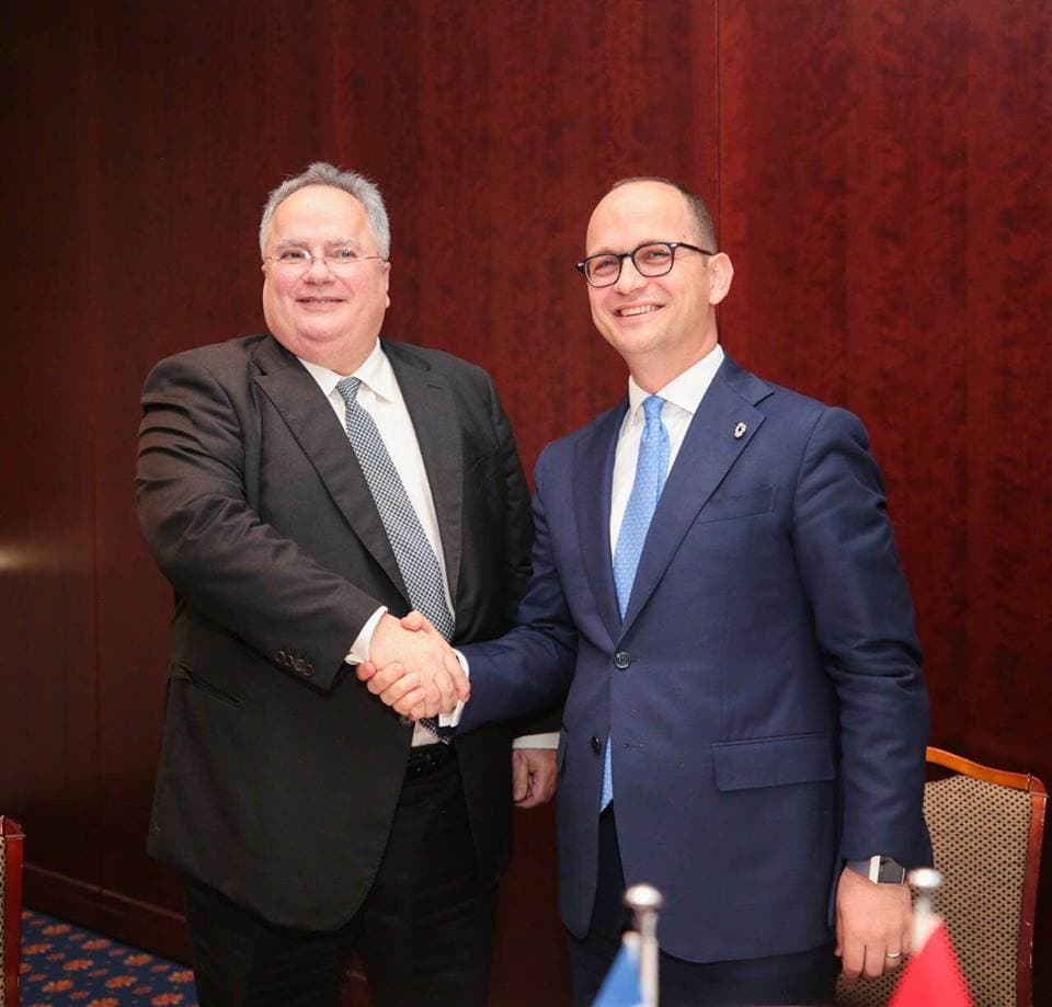 Bushati takon Kotzias në Selanik: Po punohet për çështjet e kufirit detar dhe tokësor