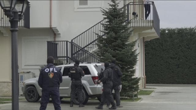Vjedhje me dhunë/ OFL u dërgon formularin tre të dënuarve në Tiranë