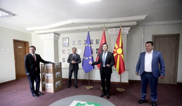  BE ndihmon me 150 pako ushqimore familjet në nevojë në Elbasan dhe Gramsh