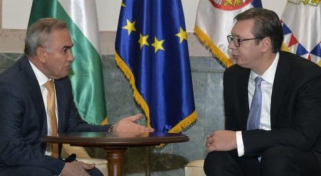 Ambasadori i Palestinës i thotë Vuçiç se nuk e njohin Kosovën si shtet. Reagon zv/kryeministri Hoxhaj