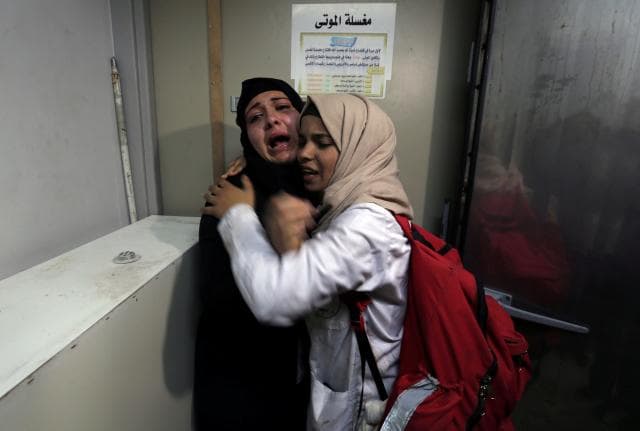 Forcat izraelite vrasin dy palestinezë në protestën e kufirit me Gazën