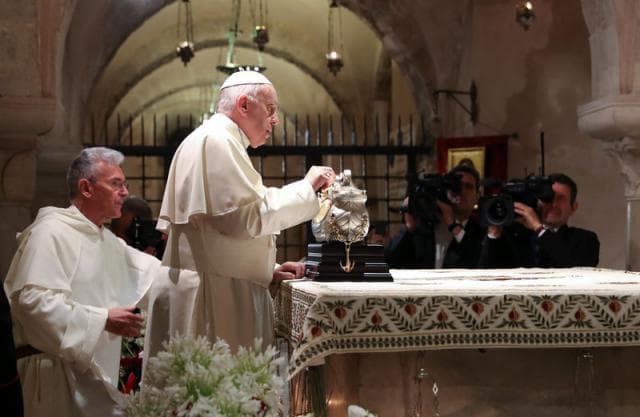 Papa Françesku dënon 'indiferencën vrastare' të konfliktit në Lindjen e Mesme