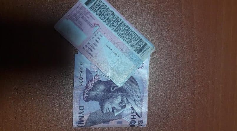 Lëvizte pa patent dhe i jep 20 mijë lekë policit, pranga 27-vjeçarit nga Maliqi
