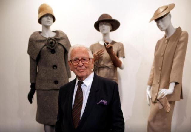 Stilisti i famshëm Pierre Cardin, varroset me arkivolin e dizenjuar nga vetë ai 