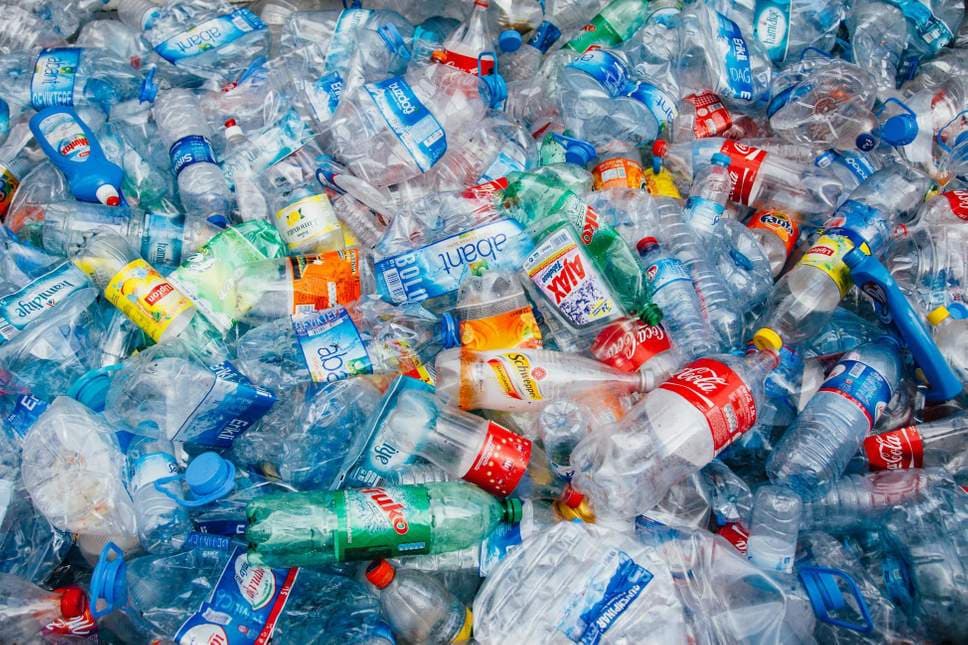 Studimi në Europë: Plastikën e konsumojmë çdo ditë
