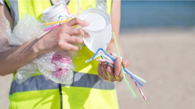 BE propozon ndalimin e produkteve plastike njëpërdorimshe  