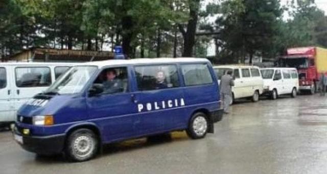Trafik klandestinësh/ Gjykata e Pogradecit lë në burg afganin Rezo Agbari