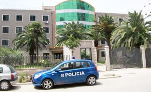 Kishte ndërtuar pa leje disa objekte në Ishëm, arrestohet ish-kryeinspektori i IMT Durrës