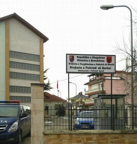Falsifikoi formularët për të futur në Greqi 33 shqiptarë/ Arrestohet 41-vjeçari në Korçë