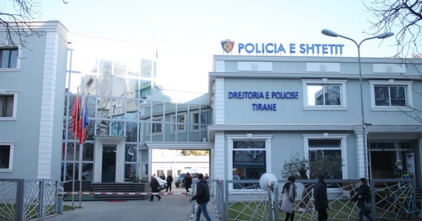 Vetëvritet 39-vjeçarja në Tiranë