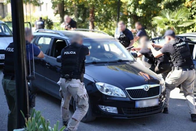 Ligji ‘anti-KÇK’ i jep pushtet të pakufizuar policisë/ Hetime pa mandate prokurorie dhe gjykate