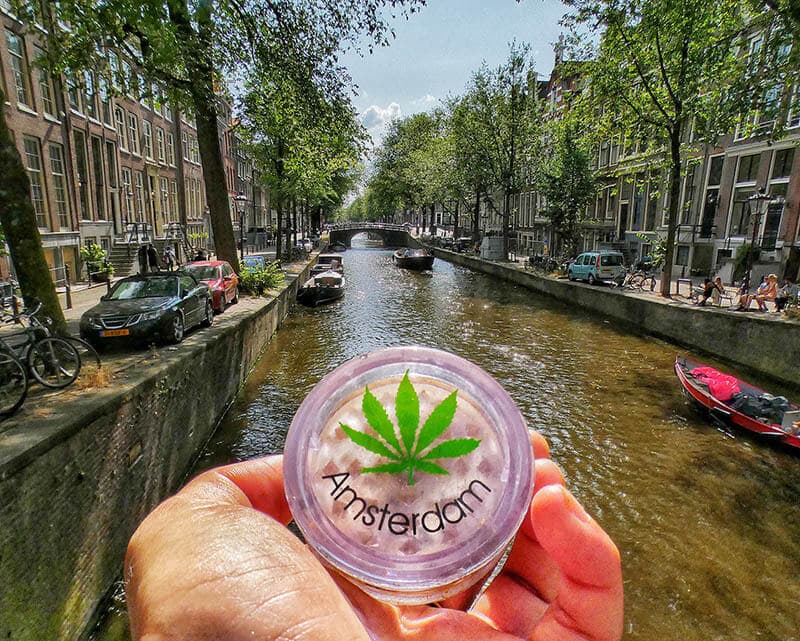 Strategjia e re për turizmin: Amsterdami pa kanabis